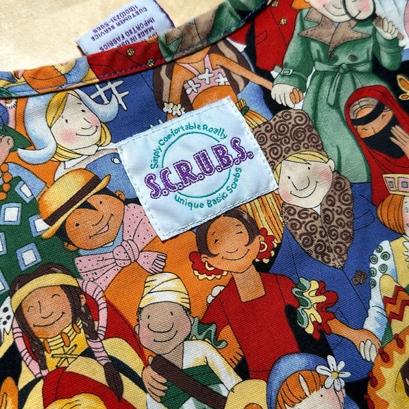 S.C.R.U.B.S. Multicultural Kids Patterned Scrub Top - Picture 4 of 6